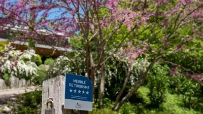 Gite Emeraude Design Nature grand Gite 5 étoiles design aveyron