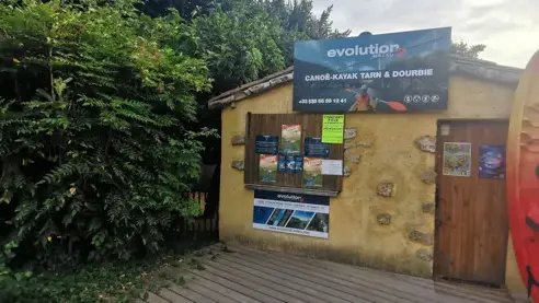 Retrouvez en bas de l'immeuble un point info pour faire pleins de superbes activités au départ de Creissels (canoës, kayaks, barques, paddles, parapentes, etc...)
Contact : Evolution2 - 05 65 59 12 41
(Réservez votre activité en avance)