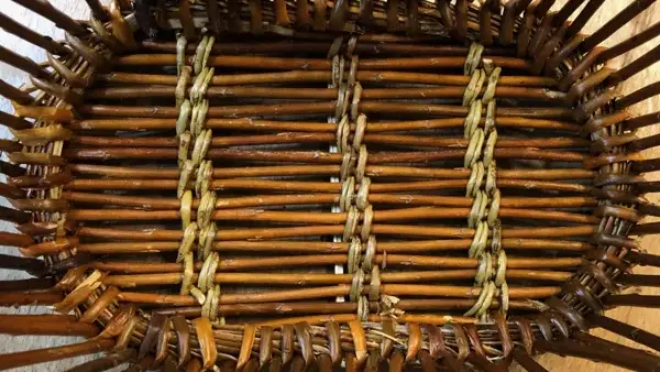 Vannerie ajourée, osier brut