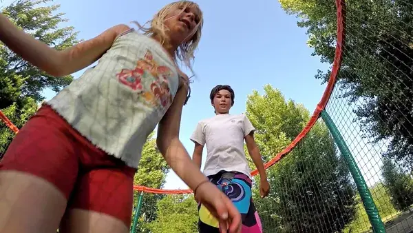 Camping les 2 Vallees jeux enfants nant aveyron occitanie france