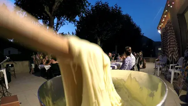 Camping les 2 Vallees soiree aligot nant aveyron occitanie france