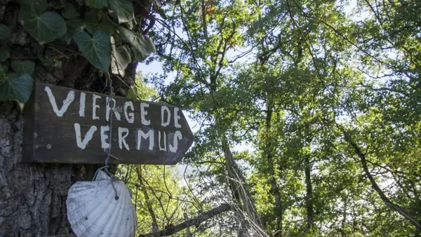 Accès à la Vierge de Vermus