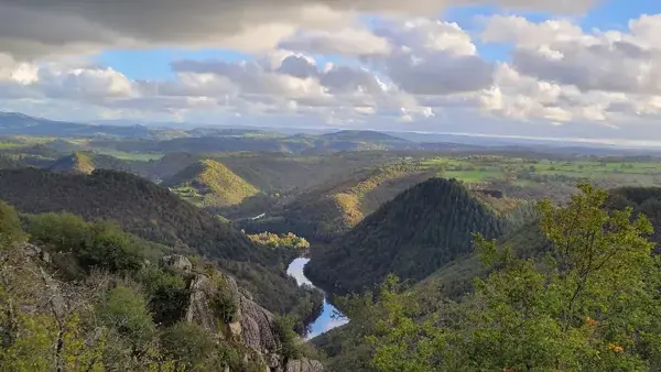 Panorama sur les gorges du Lot depuis Fombillou au Nayrac