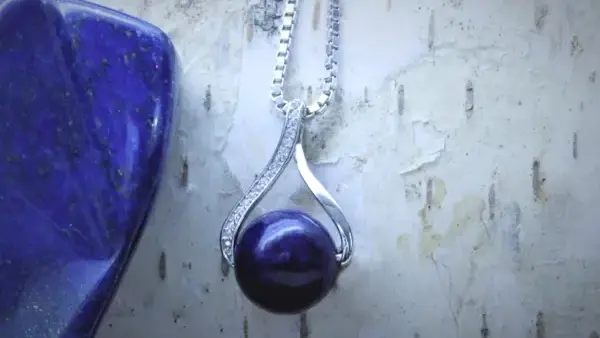 Pendentif perle en lapis-lazulis et argent massif 925e sertie de zirconium