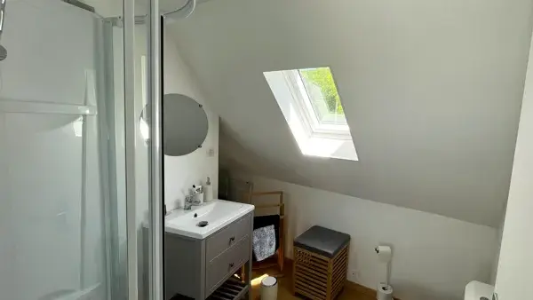 Salle de bain du gîte Le Chant de Grillon