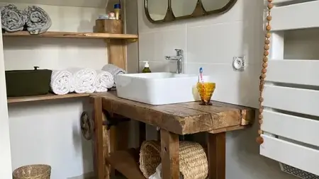 SALLE D EAU 1 ER ETAGE
