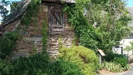 Circuit de découverte au Fel : un village, un vignoble