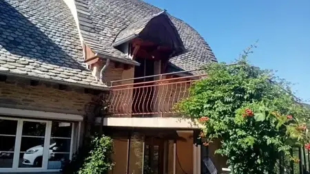Votre partie d'habitation, avec terrasse ensoleillée