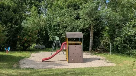 Aire de pique-nique du village de Lassouts