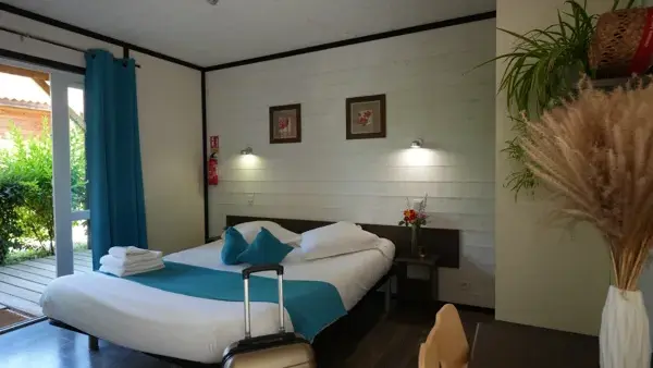 L'intérieur d'un chalet hôtelier