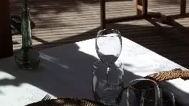 Auberge Saint Fleuret - Table en terrasse