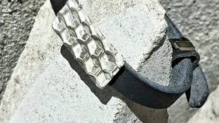 Bracelet aussi bien pour homme que pour femme en cuir et argent