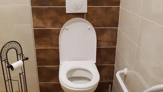 Gite La Belle Ecole (L'escola polida)