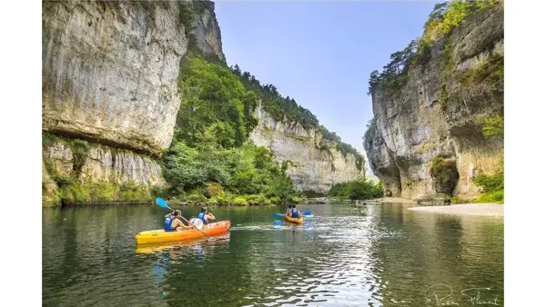Location de canoë Canoë 2000
