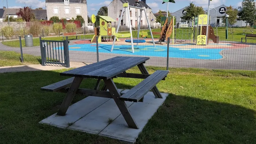 Aire de jeux et pique nique - Malansac - près de la
