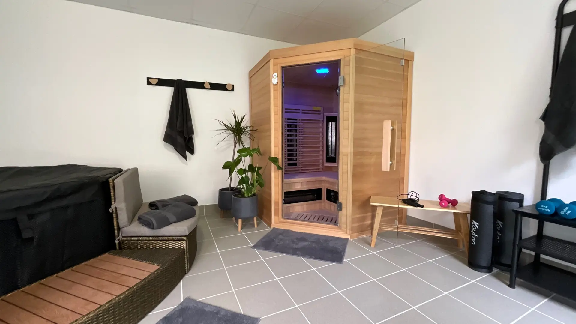 Maison familiale avec piscine et spa