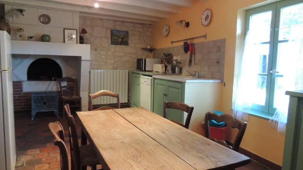 Cuisine Gîte 1 - La petite Lionnière.jpg