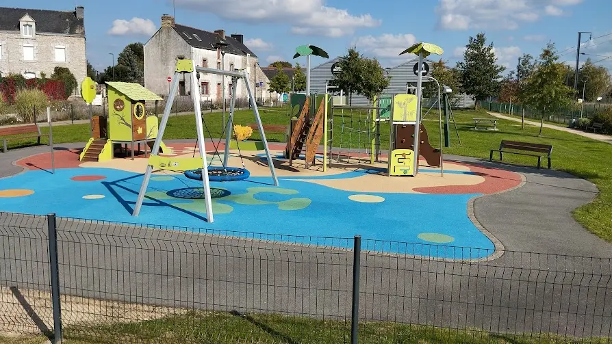 Aire de jeux et pique nique - Malansac - près de la