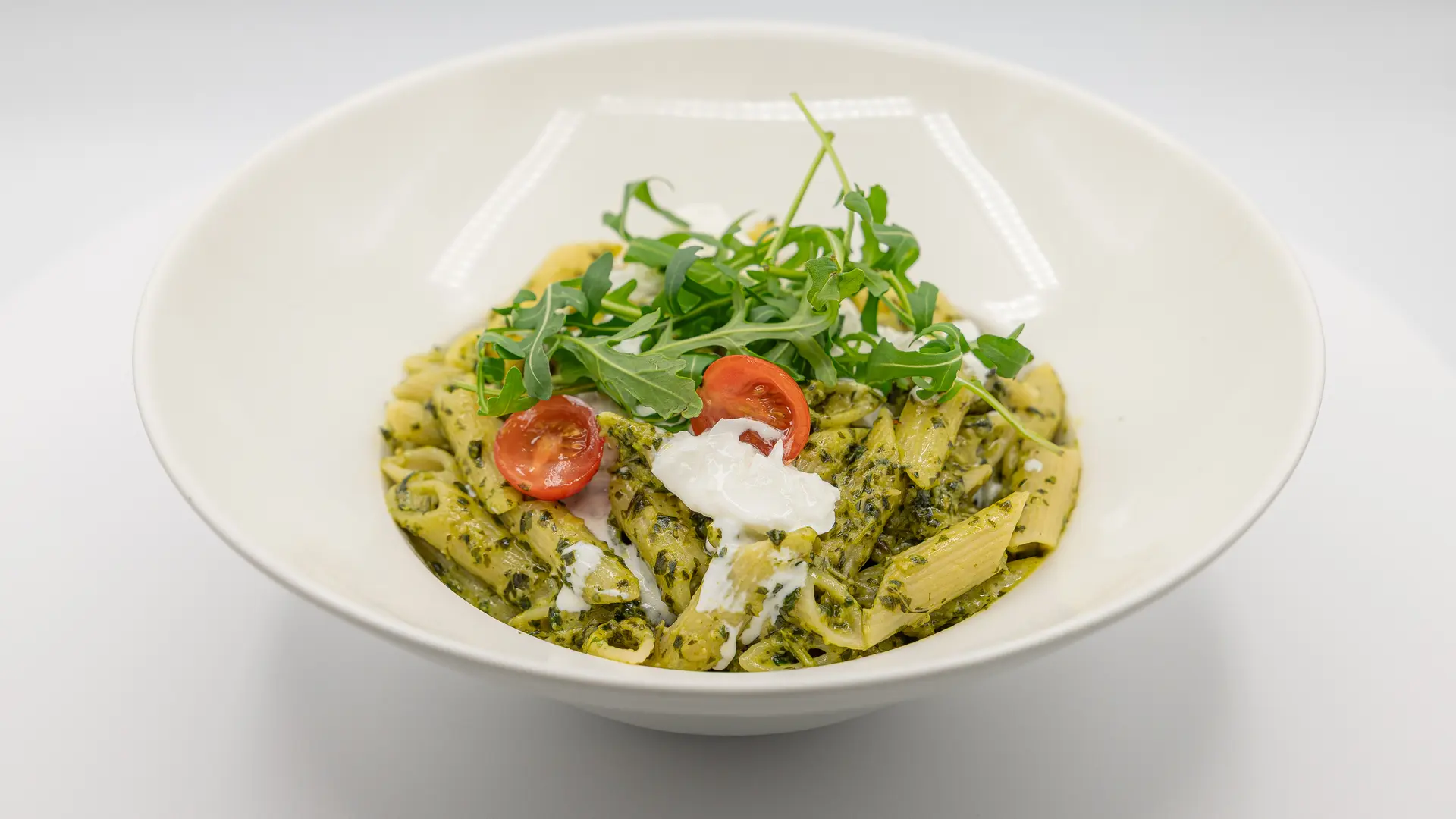 Penne al pesto di Genova – Basilic génois, burrata stracciata