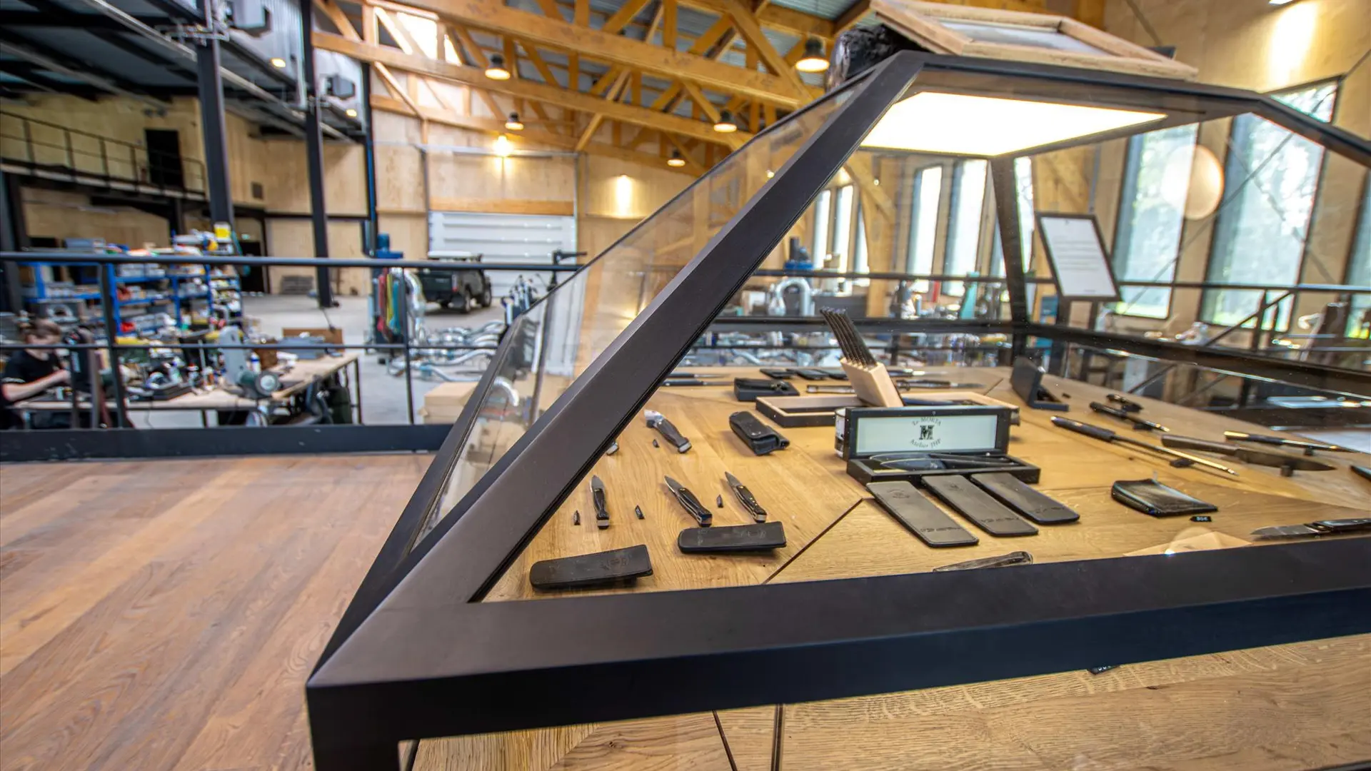Visite des ateliers JHP, couteaux Morta