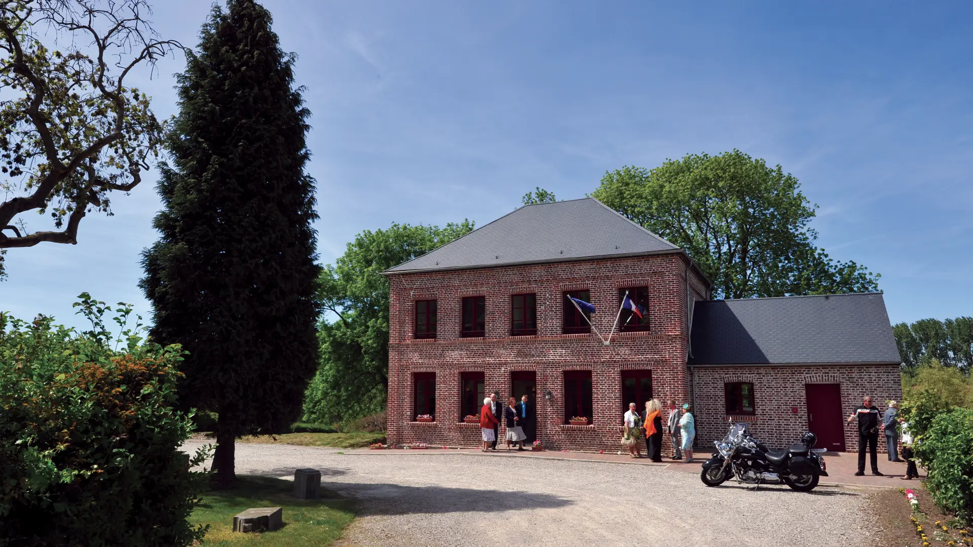 Mairie 2010 QUIESTEDE © Photo Carl - Tourisme en Pays de Saint-Omer