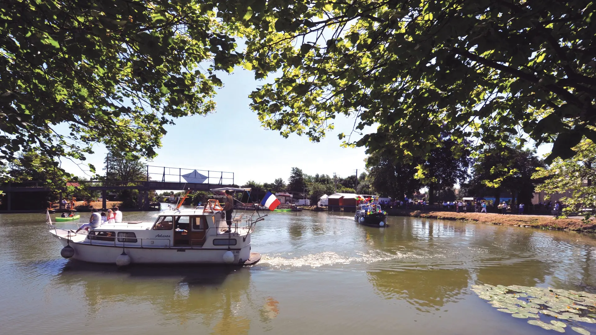 Bassin des 4 Faces 2010 AIRE-SUR-LA-LYS © Photo Carl - Office de Tourisme de la Région de Saint-Omer (1)