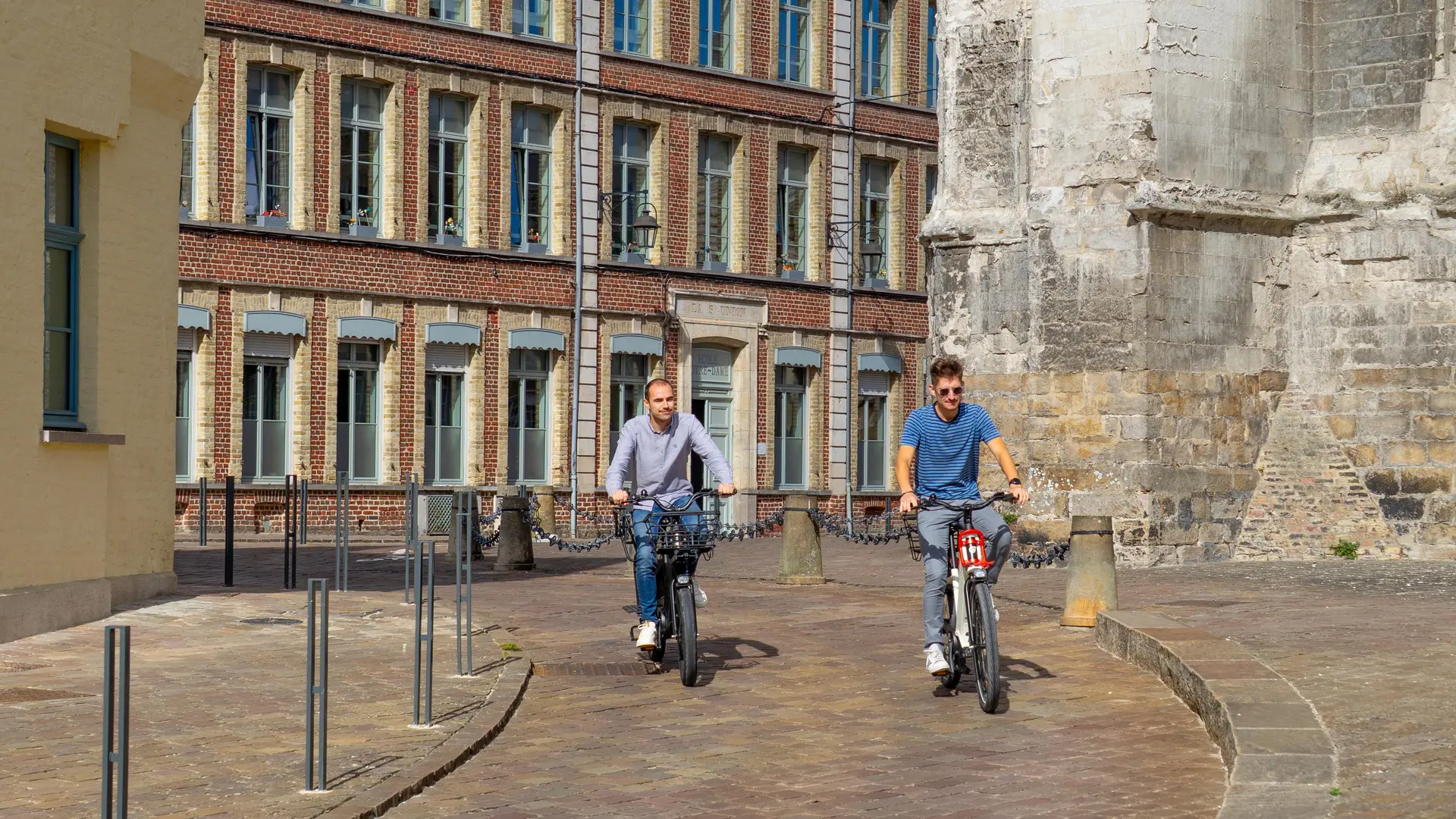 Location de vélos électrique à l'office de tourisme du Pays de Saint-Omer