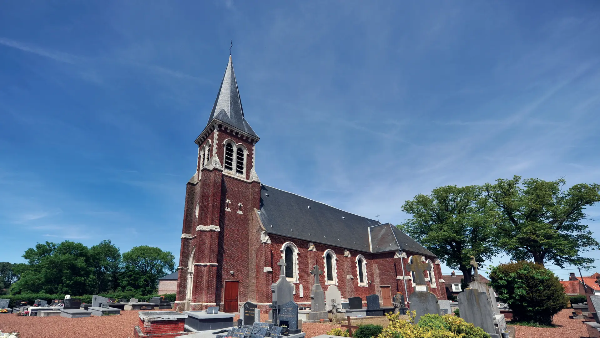 Eglise Notre-Dame-de-l'Assomption 2010 QUIESTEDE © Photo Carl - Tourisme en Pays de Saint-Omer (1)