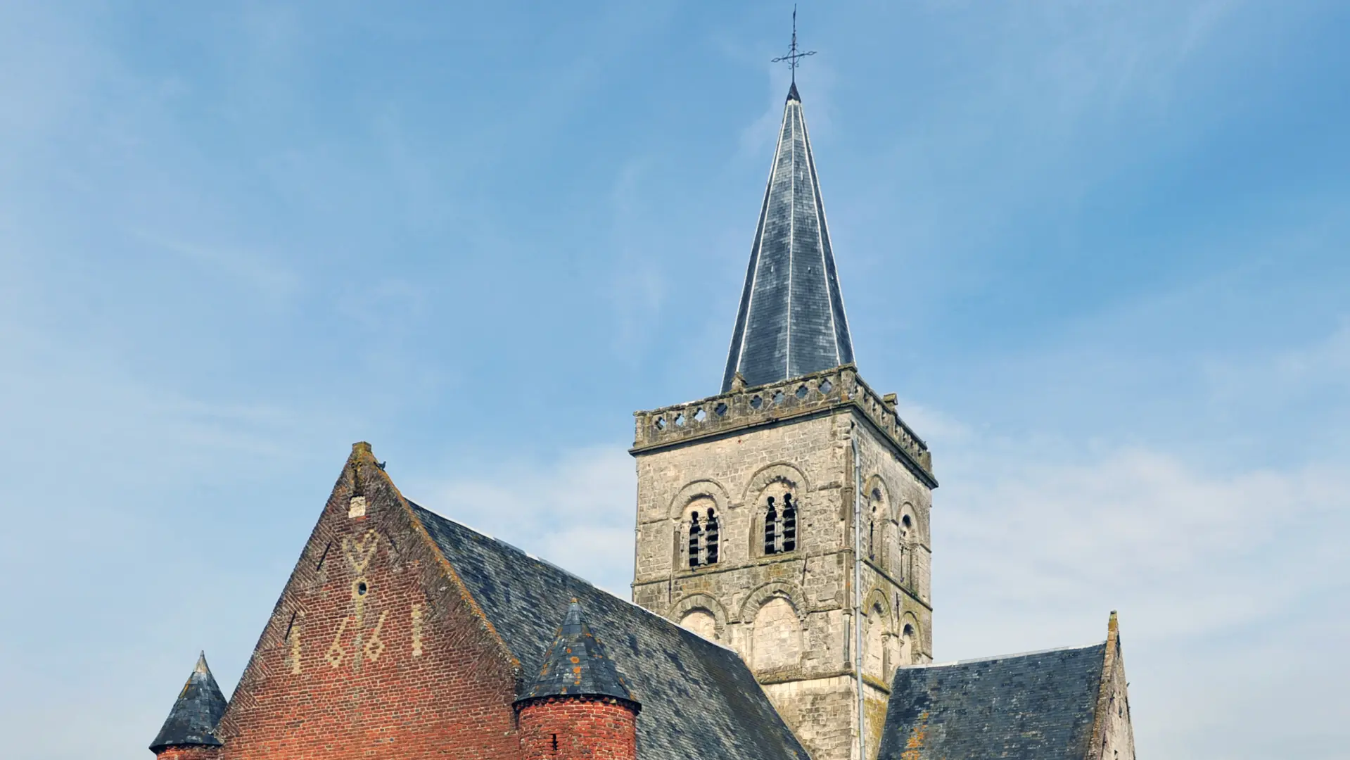 Eglise Saint-Nicolas 2010 ECQUES © Photo Carl - Tourisme en Pays de Saint-Omer