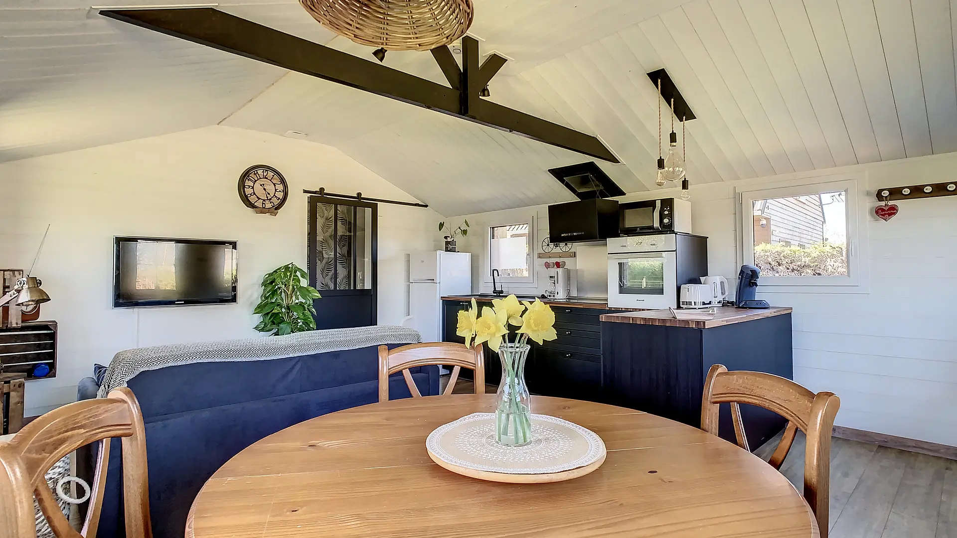 Gîte Au coeur du marais, salle à manger