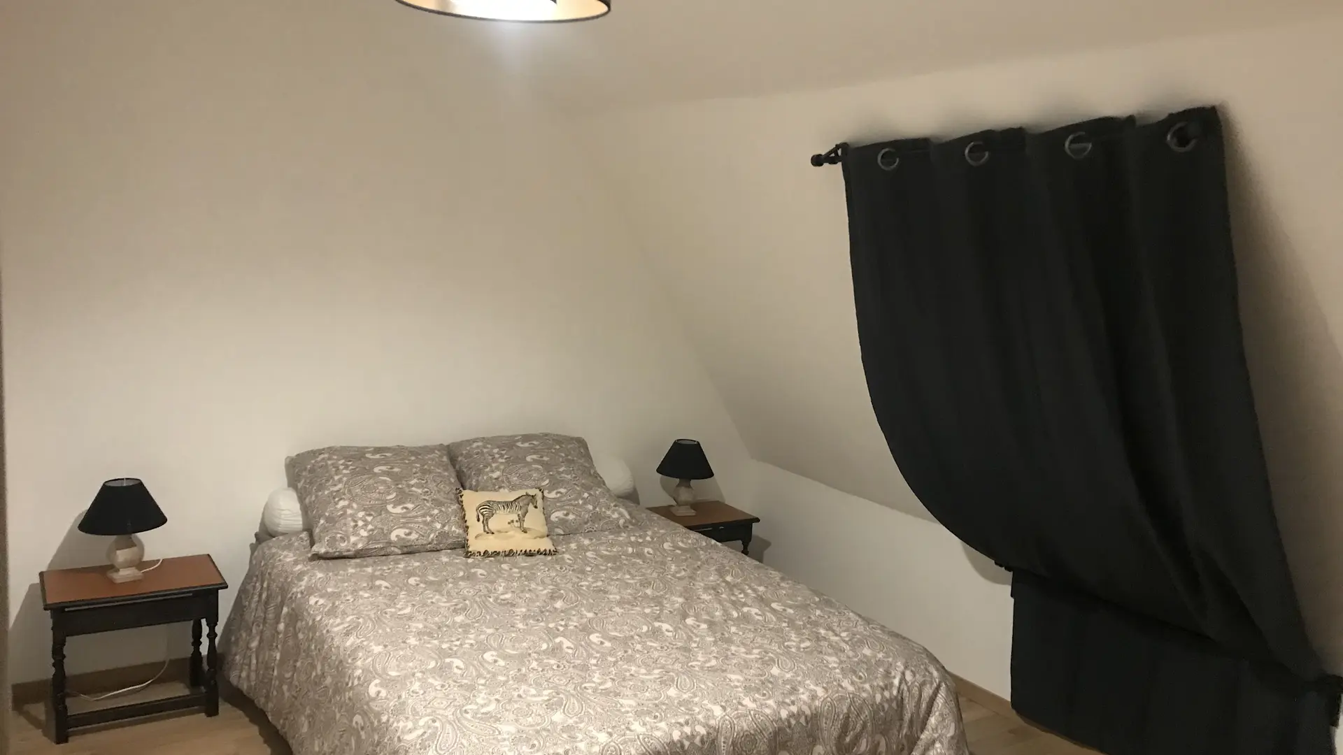 Gîte des 6 tilleuls, Bomy, chambre double