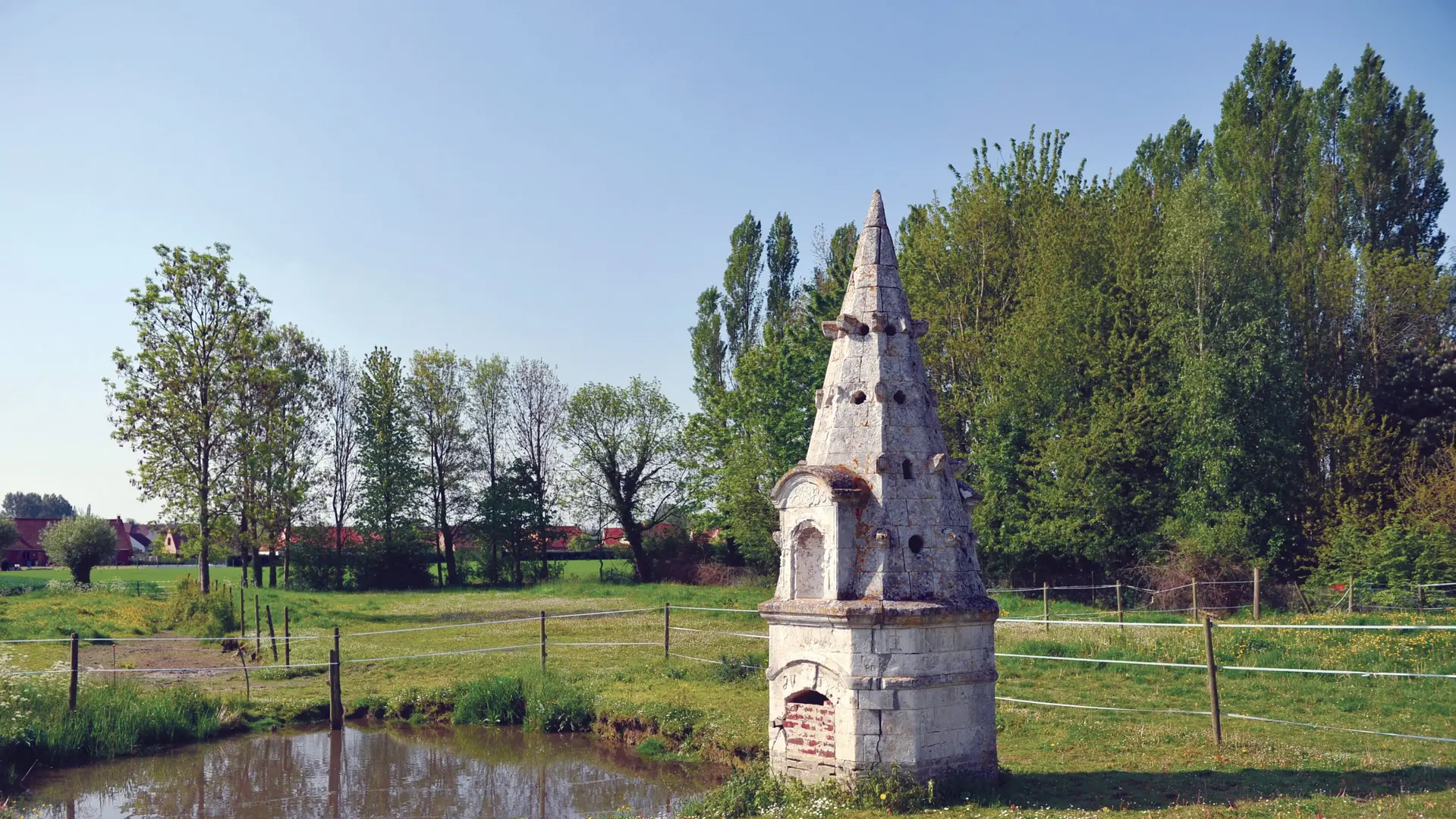 Puits Saint-Bertin 2010 HOULLE © Photo Carl - Office de Tourisme de la Région de Saint-Omer (1)