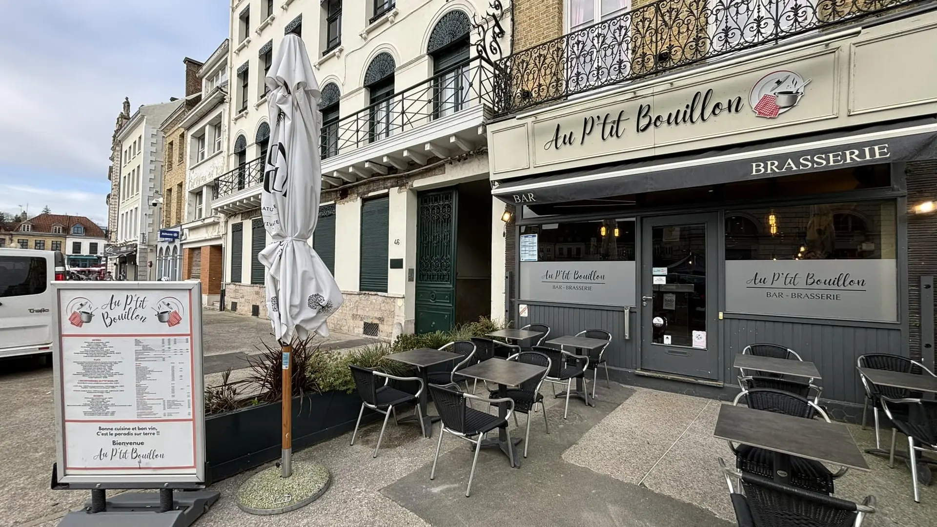 Au P'tit Bouillon, Saint-Omer. Terrasse