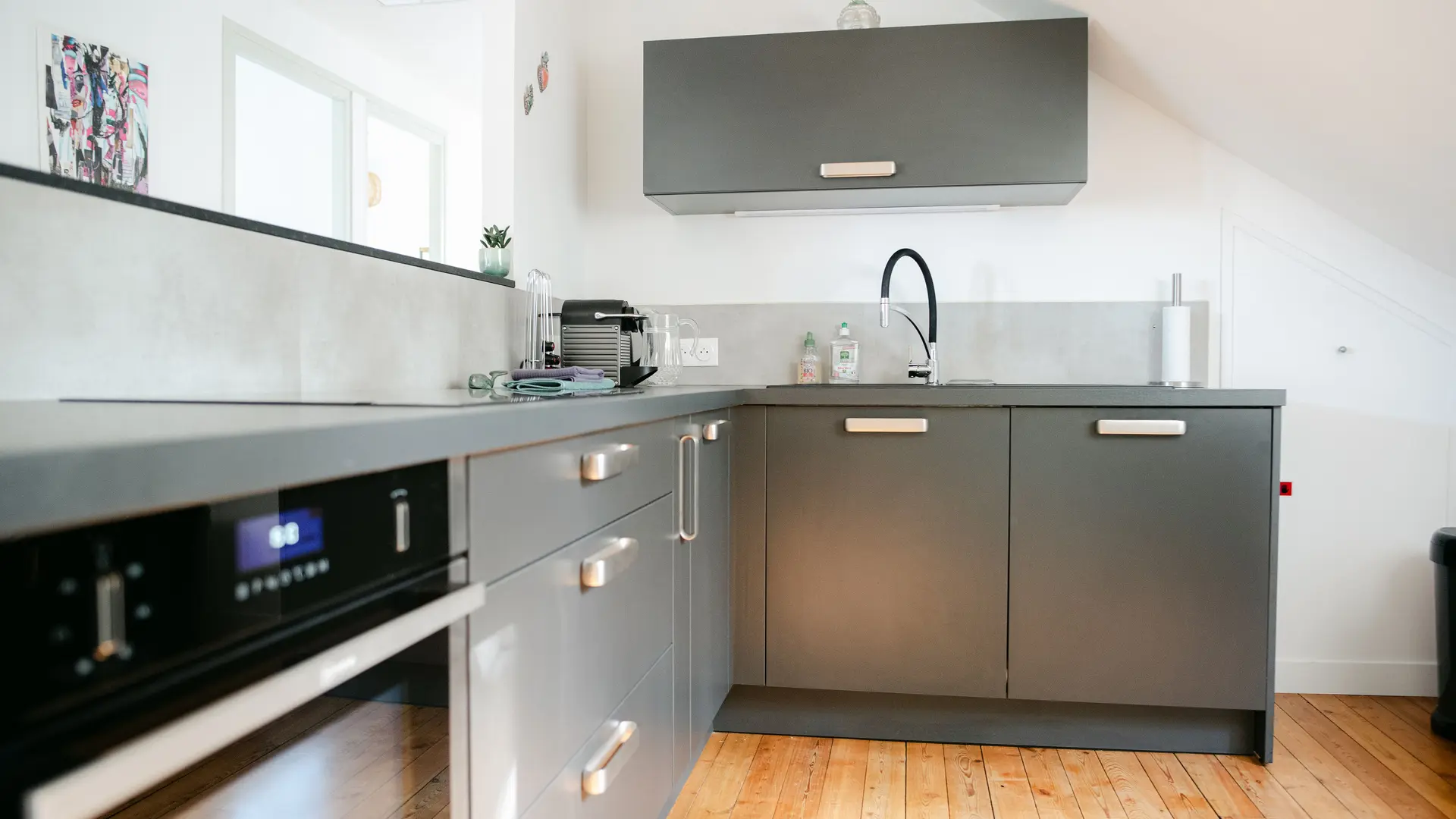 Cuisine équipée (Nespresso, four, frigo etc)