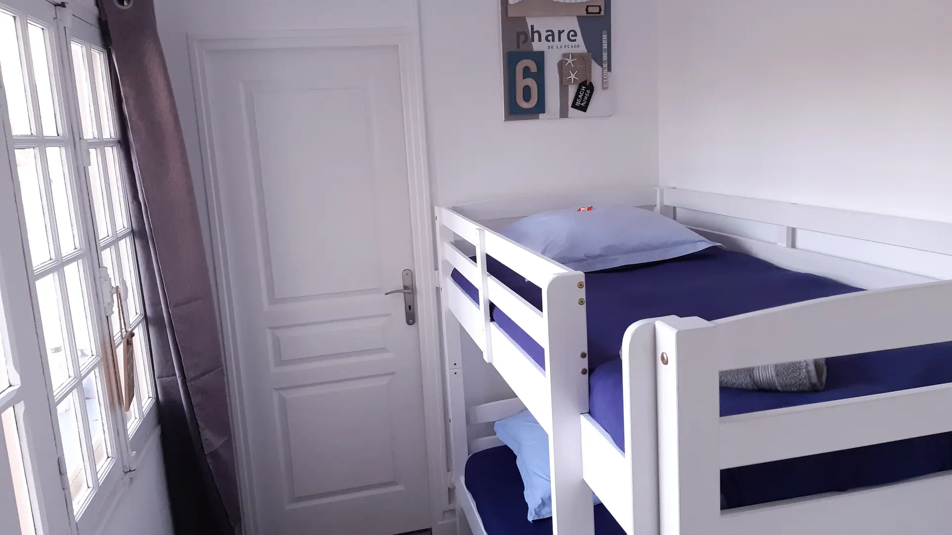 Chambre double lits superposés rdc