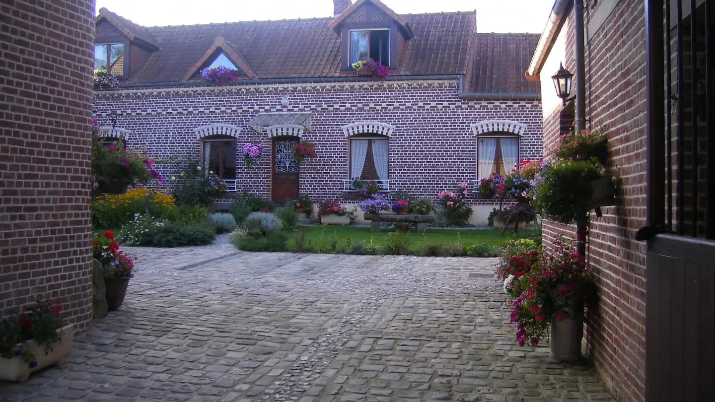 WOIGNARUE Les Marevas