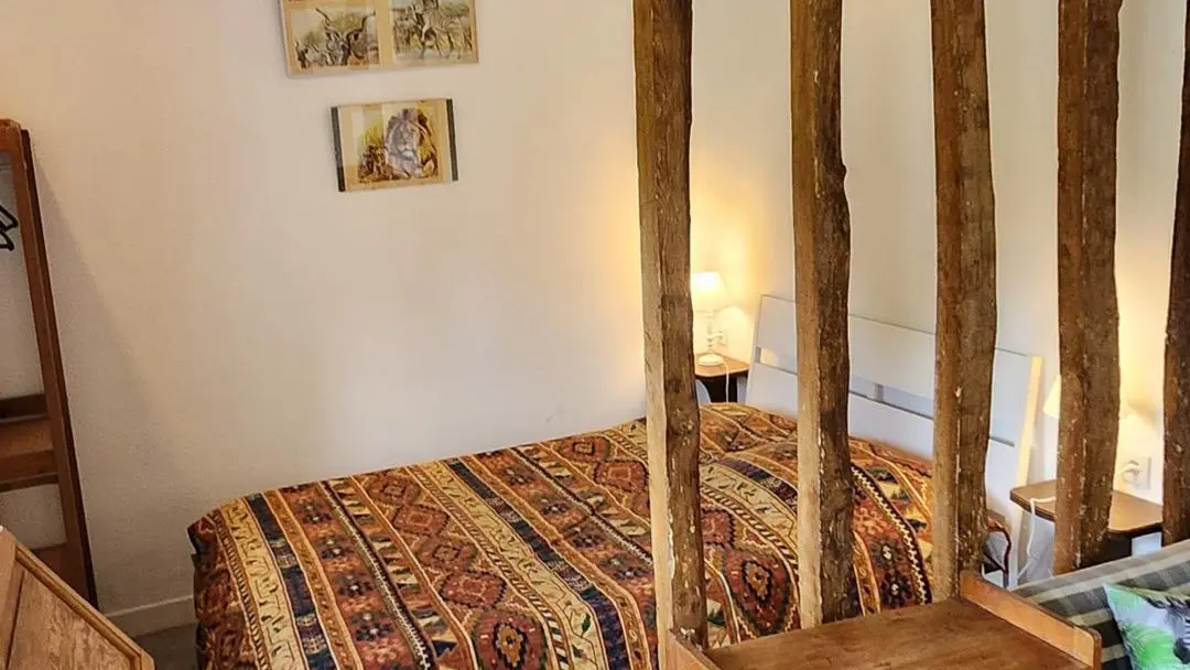 ST-QUENTIN-LA-MOTTE-CX-BAILLY Le lodge