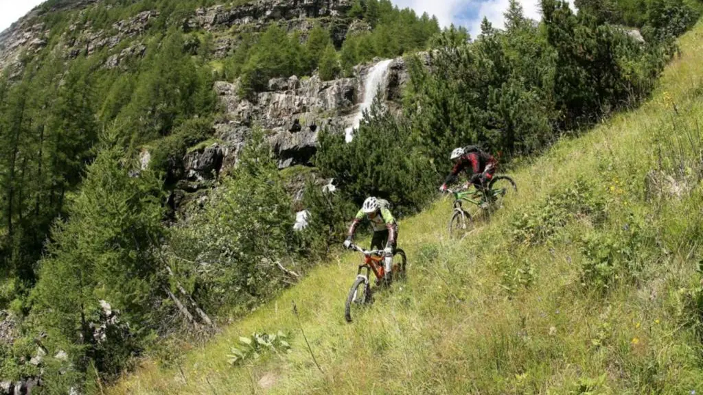 VTT avec les Accompagnateurs en Montagne du Champsaur