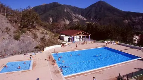 Piscine Municipale de Veynes vue des Egarets