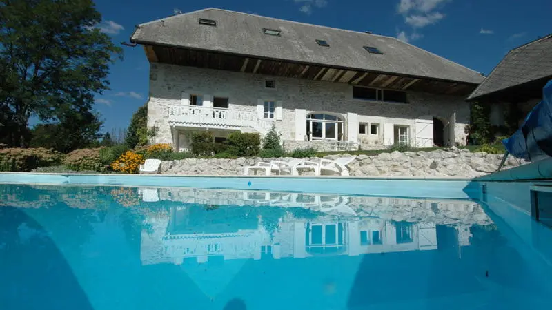 domaine du chainet piscine