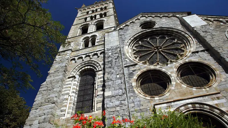 Notre Dame du Réal, cathédrale des Alpes