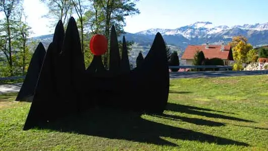 Sun and Mountains - A. Calder