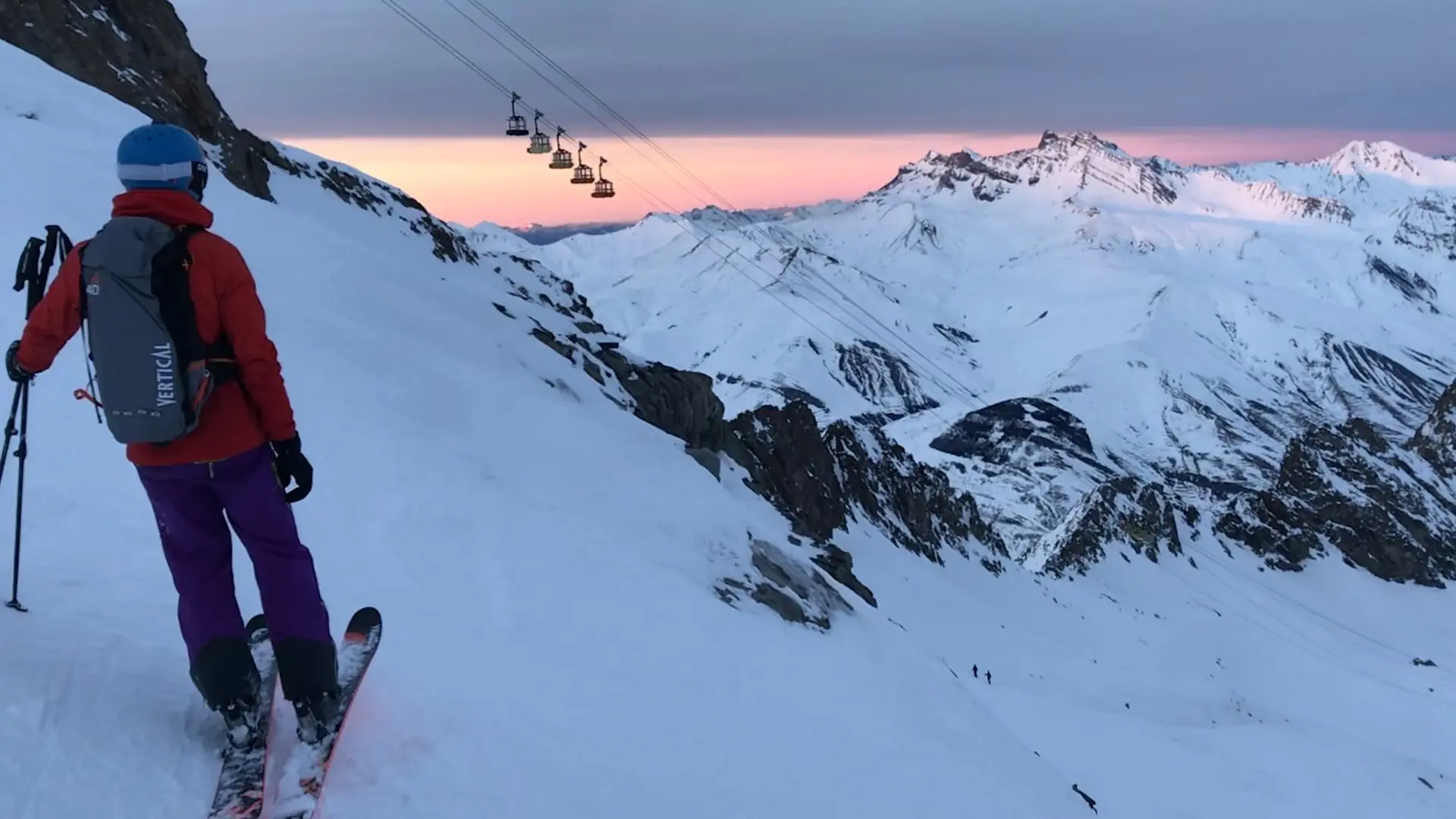Lever de soleil en ski hors piste