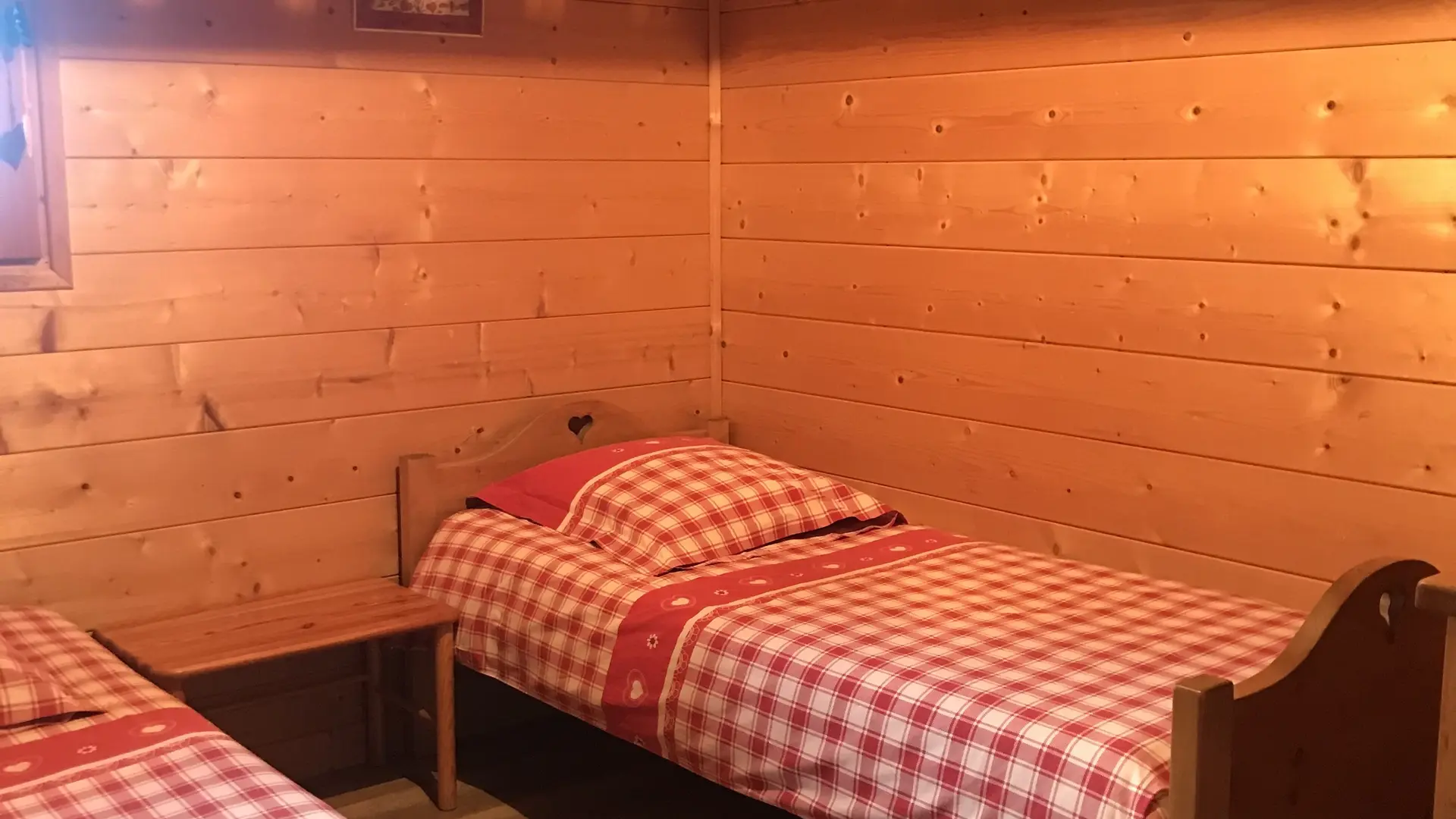 Chambre deux lits simples