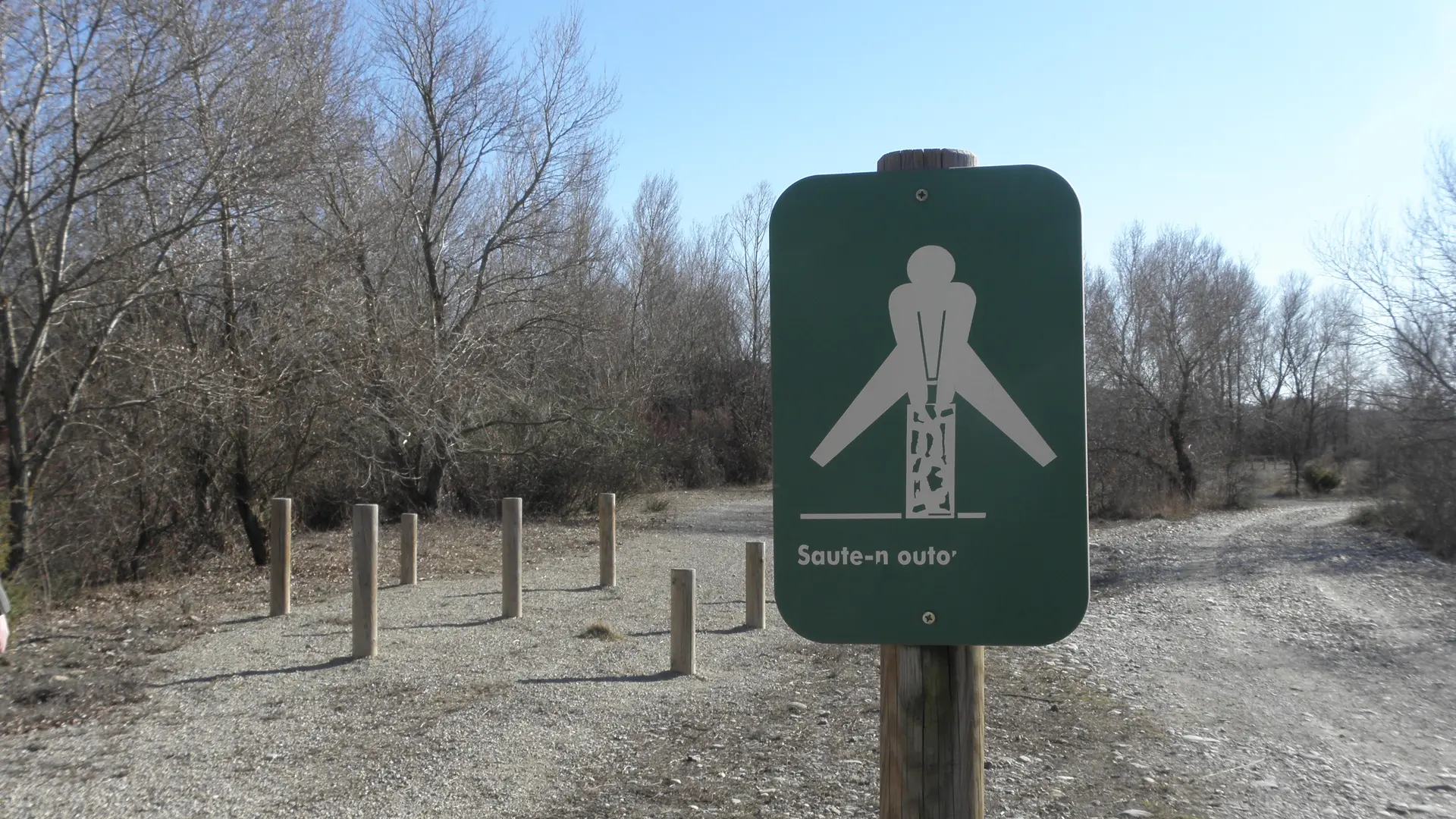 Parcours de santé au lac des Buissonnades à Oraison