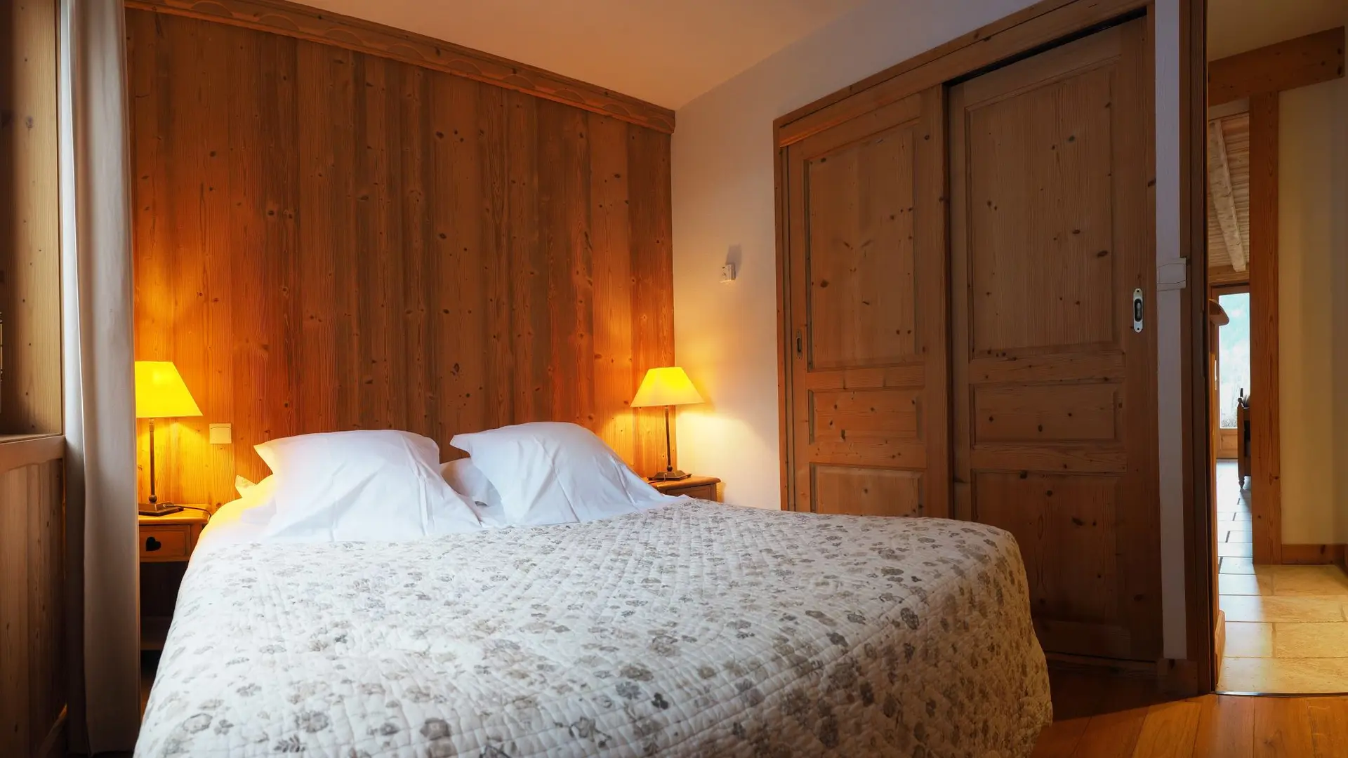 Chambre 1 - Lit Queen size