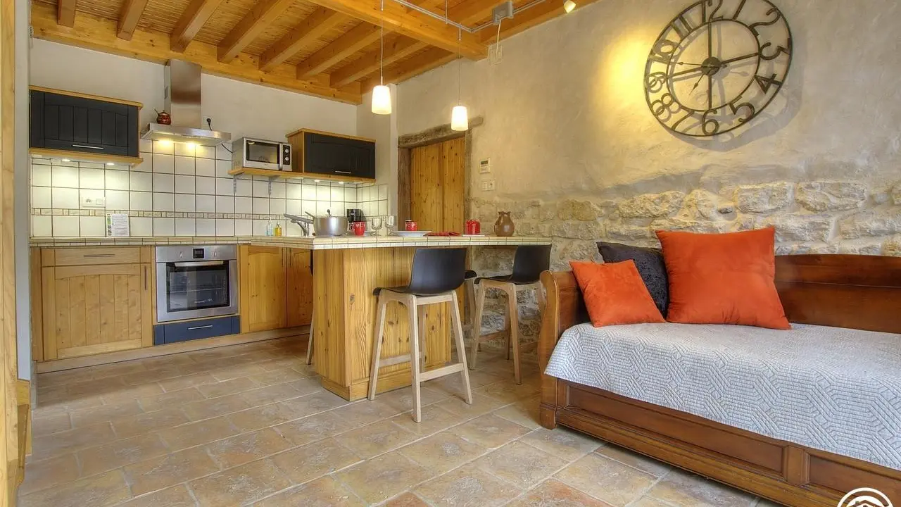 Rez de chaussée, salon et cuisine