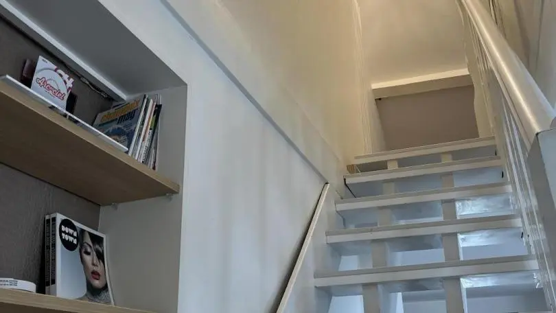 escalier accès chambre