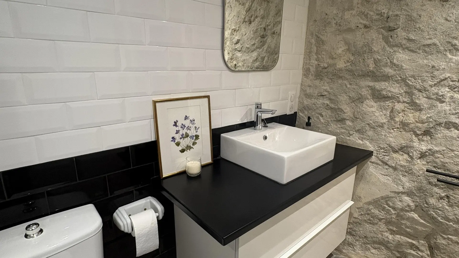 Salle de douche  vue 1