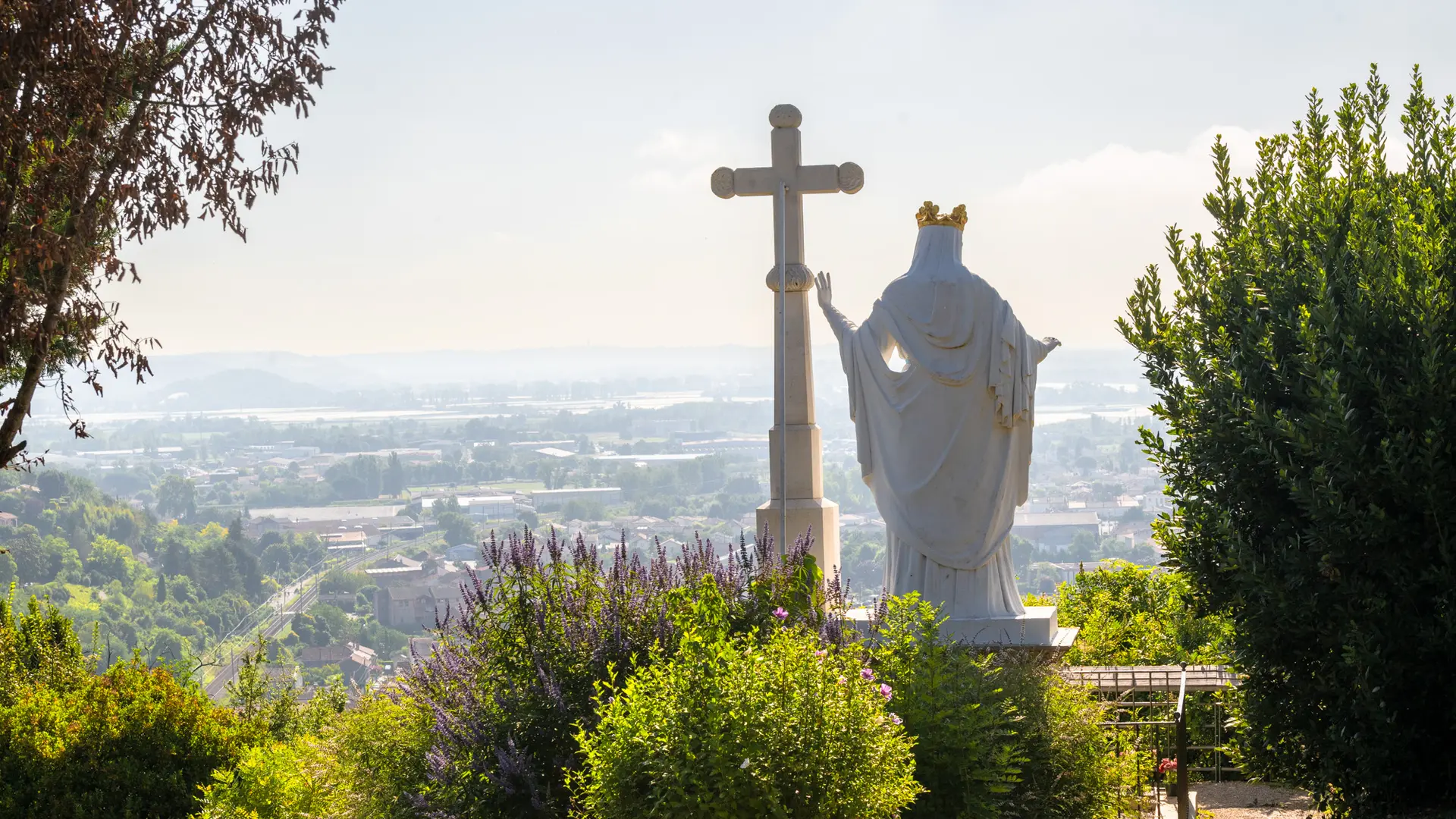 point de vue-calvaire-moissac-vierge